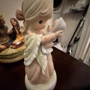 Precious Moments Enesco Figurine - White and Cream